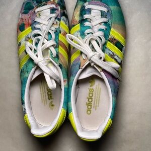 Adidas Gazelle Sneakers size 8